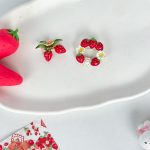 گل سینه توتفرنگی