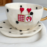 گوشواره طرح توت فرنگی و خرگوش