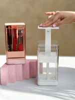 استند رژلب برای نظم دهی به میز آرایش