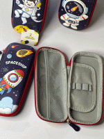 جامدادی سه بعدی طرح فضانورد - Image 2