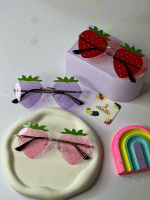 عینک توت فرنگی فانتزی در 3 رنگ